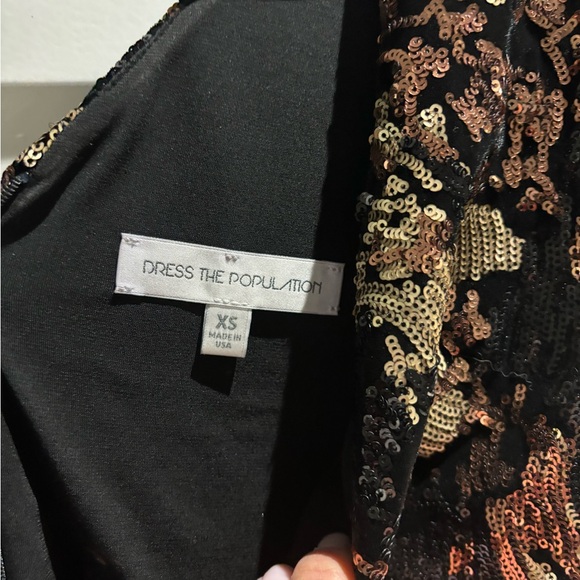 Dress The Population - Picture 2 of 4